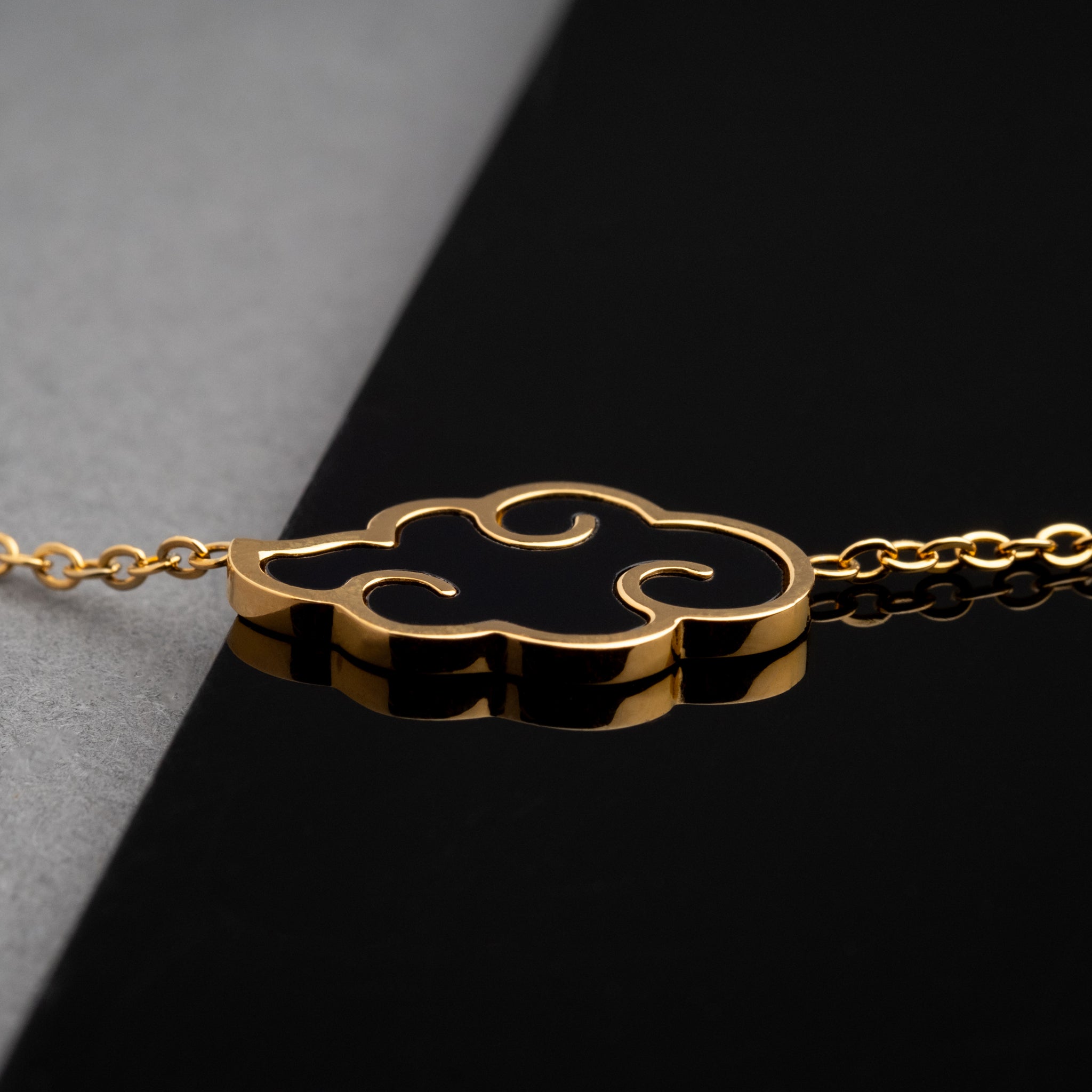 Akatsuki Cloud Neckace - Naruto - 18K Gold Plated