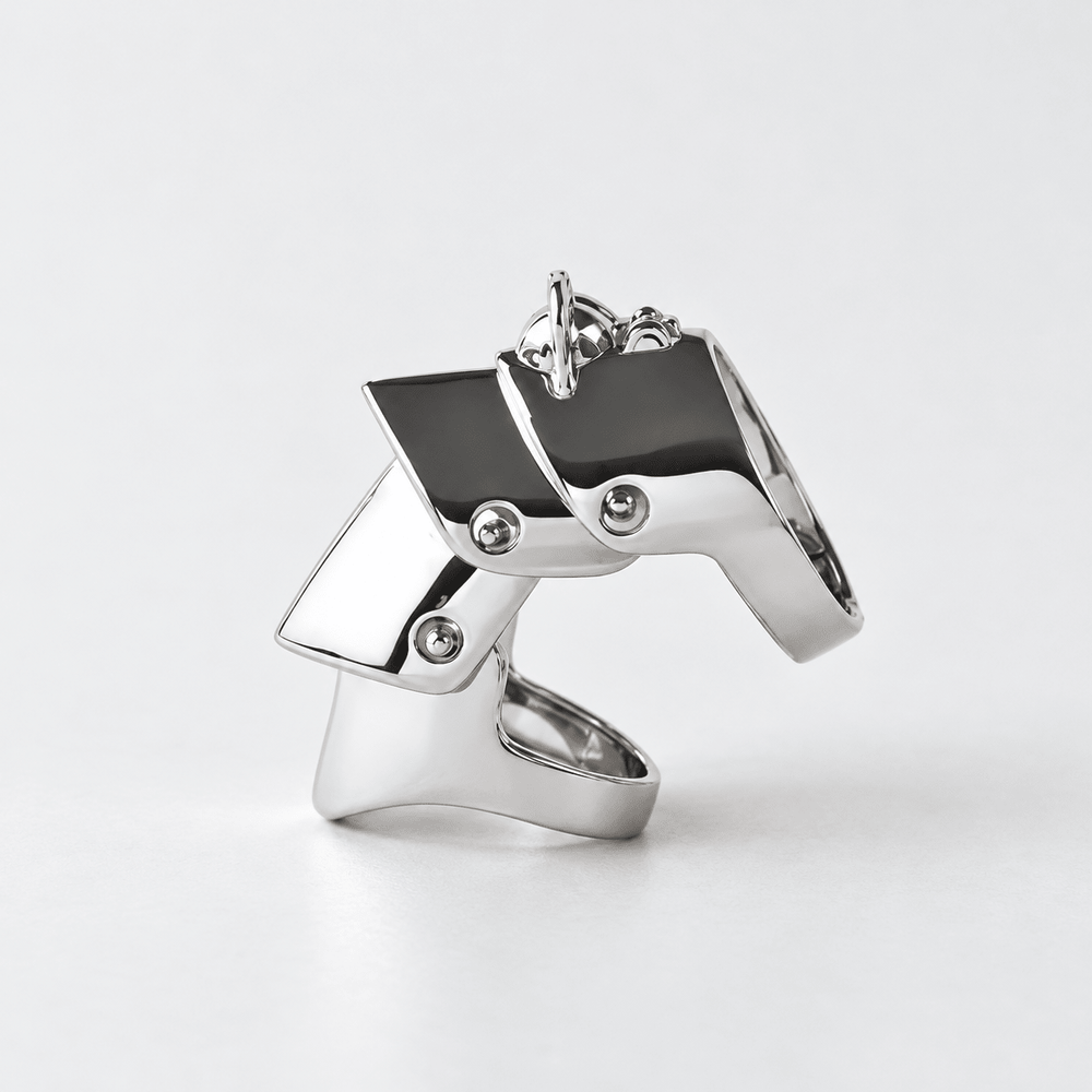 Nana's Armor Knuckle Ring - NANA - craftedbykaiyo