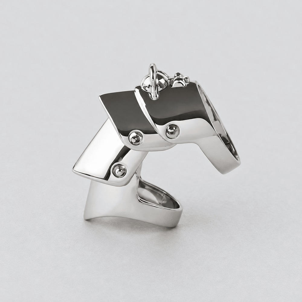 Nana's Armor Knuckle Ring - NANA - craftedbykaiyo